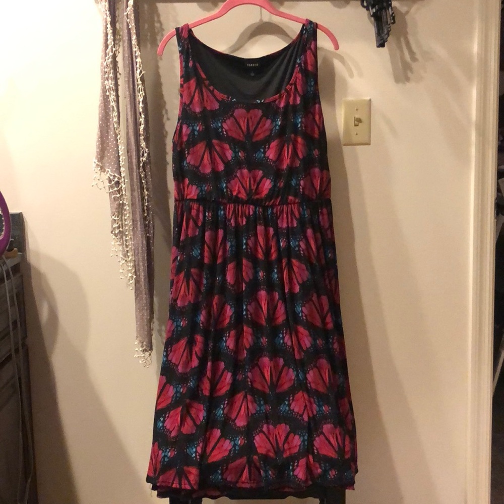 Sleeveless Torrid dress with butterfly print Size 2x